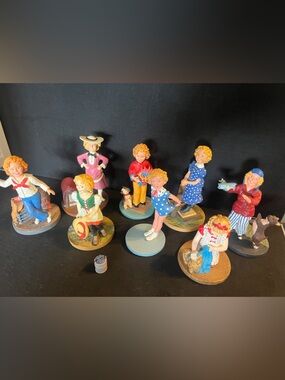 Set of 8 Collectible Shirley Temple Danbury Mint figurines
